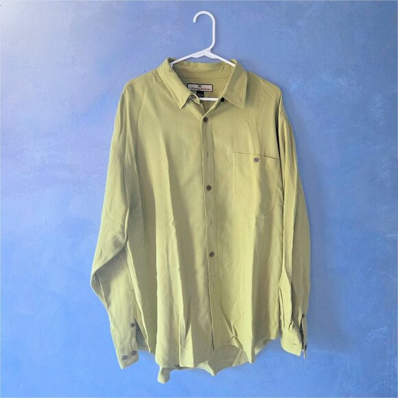 Tommy Bahama green long sleeved 100% silk shirt - LIKE NEW - Picture 1 of 2